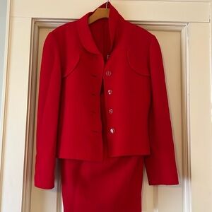 BILL BLASS vintage Red suit. Blazer/skirt Sz 38